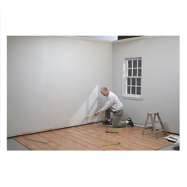 Installing-floor-770x770